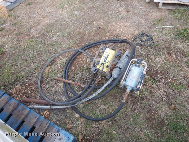 image for item DY9618 (3) concrete vibrators