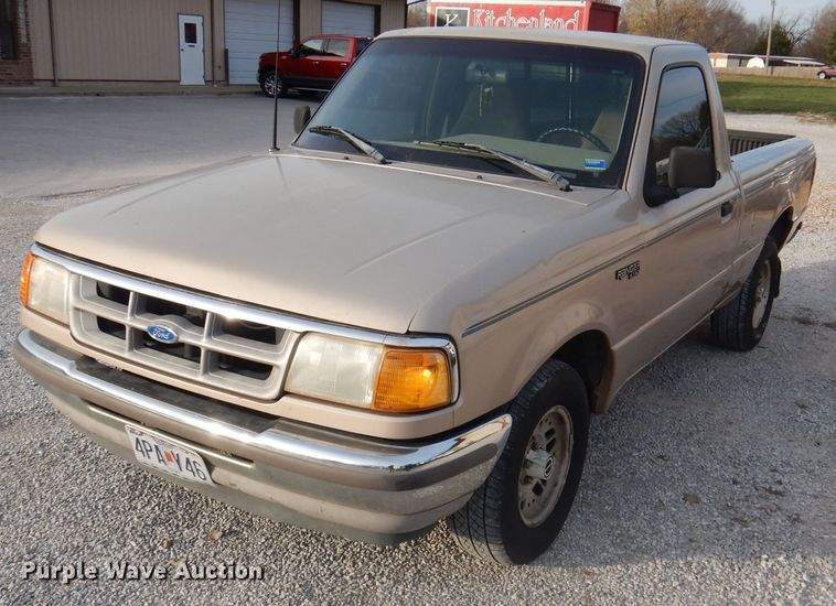 image for item DY9619 1993 Ford Ranger XLT  pickup truck
