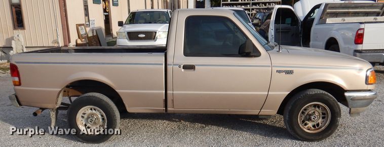 image for item DY9619 1993 Ford Ranger XLT  pickup truck