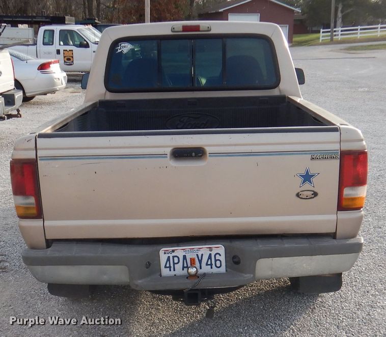 image for item DY9619 1993 Ford Ranger XLT  pickup truck