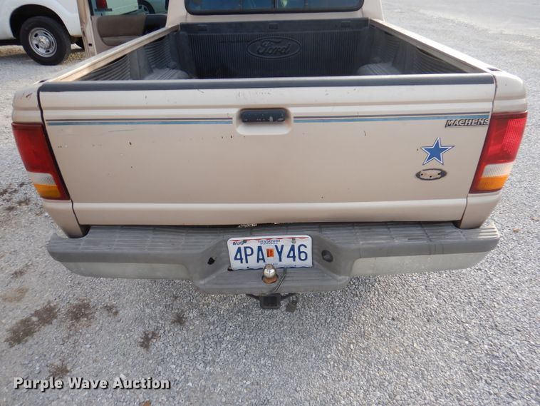 image for item DY9619 1993 Ford Ranger XLT  pickup truck