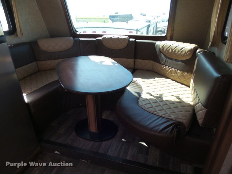 image for item EF9648 2016 Keystone Montana 3820FK  camper