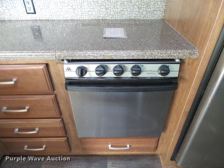 image for item EF9648 2016 Keystone Montana 3820FK  camper