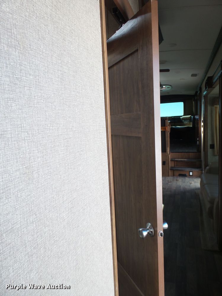 image for item EF9648 2016 Keystone Montana 3820FK  camper