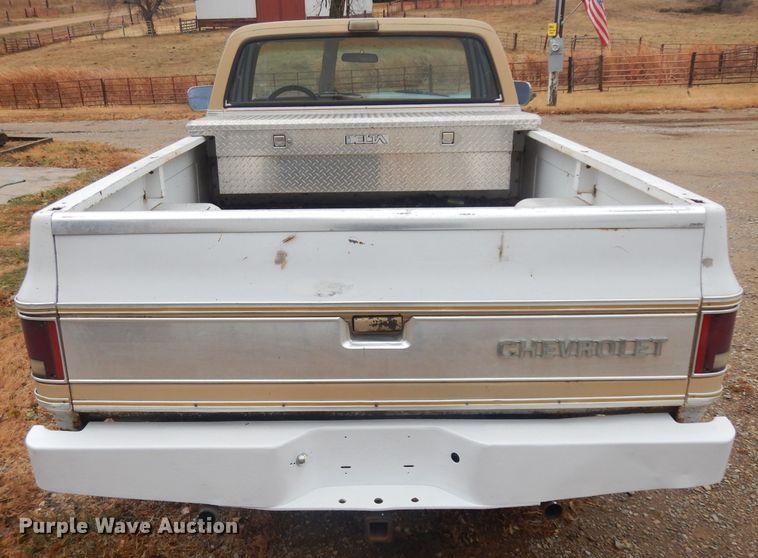 image for item EY9041 1977 Chevrolet Silverado 10  pickup truck