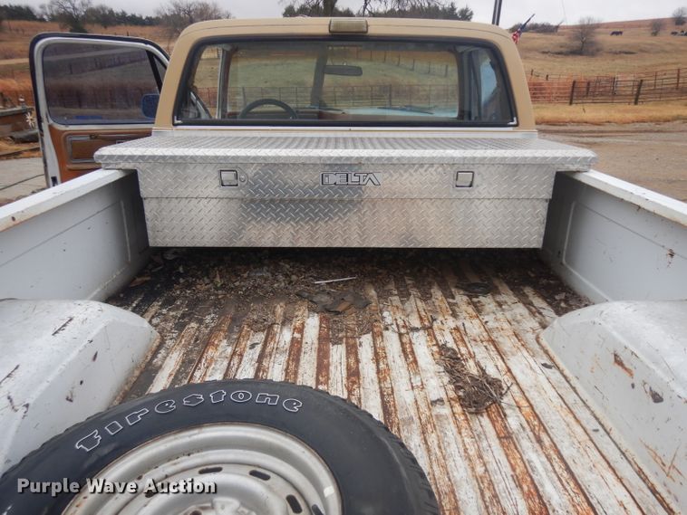 image for item EY9041 1977 Chevrolet Silverado 10  pickup truck