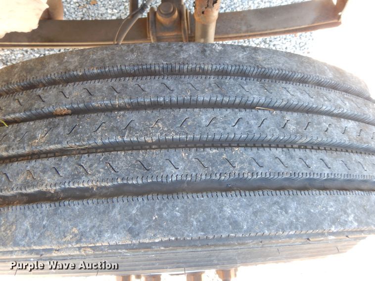 image for item FG9689 2002 International 4300  box truck