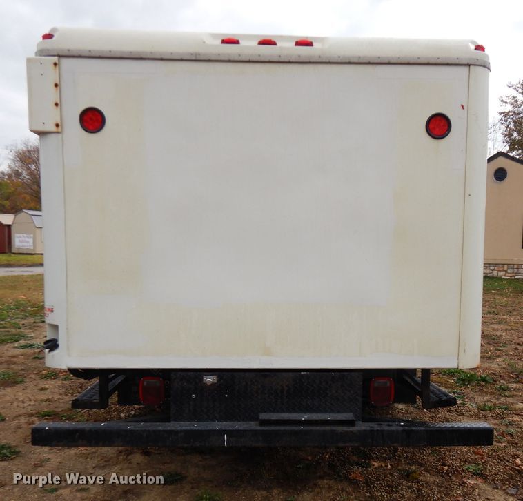 image for item FW9811 2015 Ford F550 Super Duty  refrigerated truck