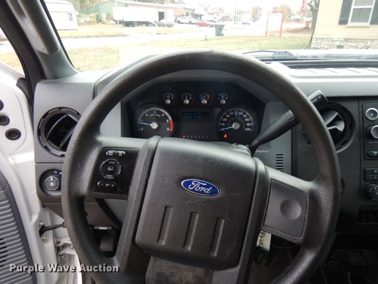 image for item FW9811 2015 Ford F550 Super Duty  refrigerated truck