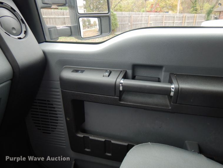 image for item FW9811 2015 Ford F550 Super Duty  refrigerated truck