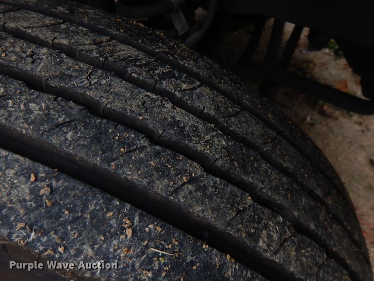 image for item FW9811 2015 Ford F550 Super Duty  refrigerated truck