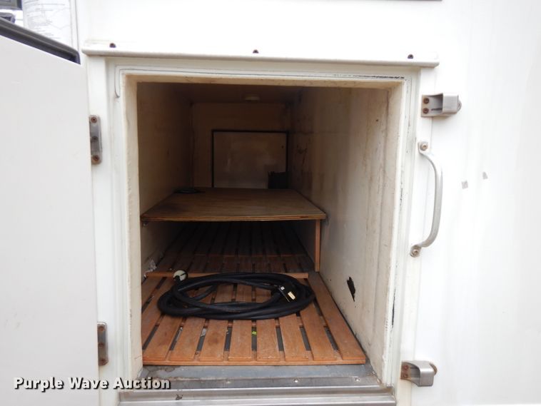 image for item FW9811 2015 Ford F550 Super Duty  refrigerated truck