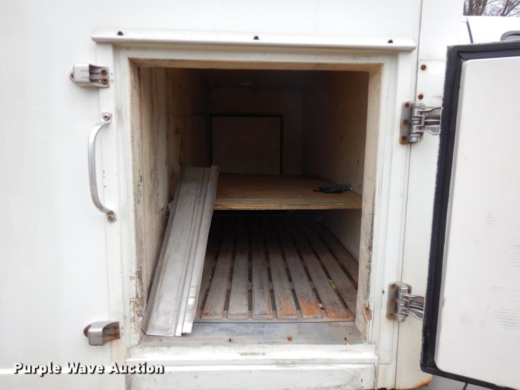 image for item FW9811 2015 Ford F550 Super Duty  refrigerated truck