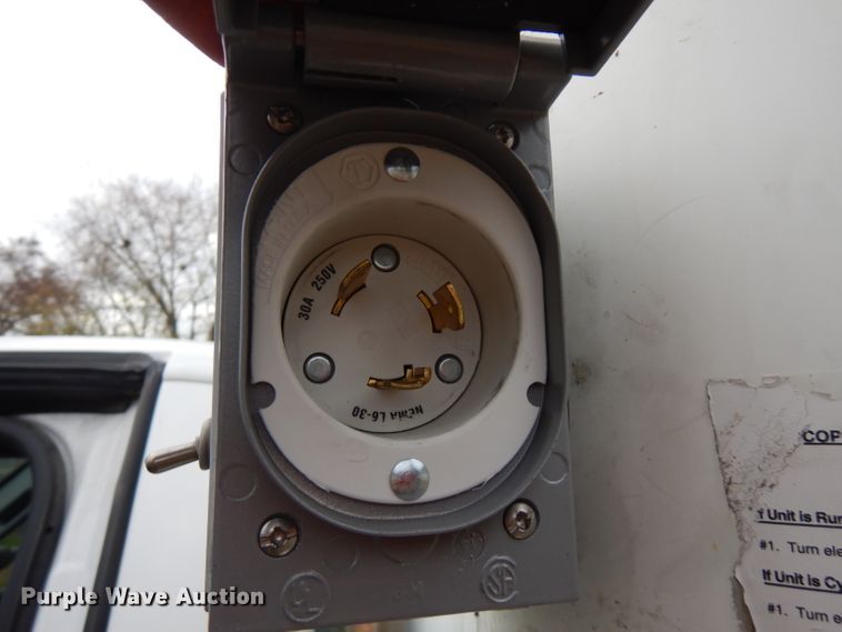 image for item FW9811 2015 Ford F550 Super Duty  refrigerated truck