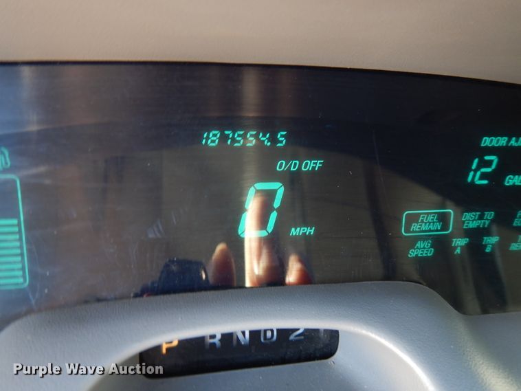 image for item FW9887 1997 Lincoln Town Car Executive  limousine