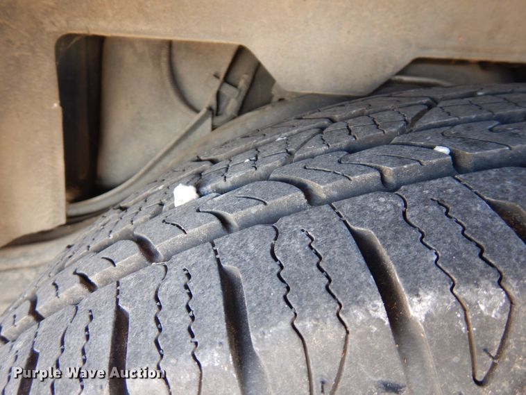 image for item FW9887 1997 Lincoln Town Car Executive  limousine