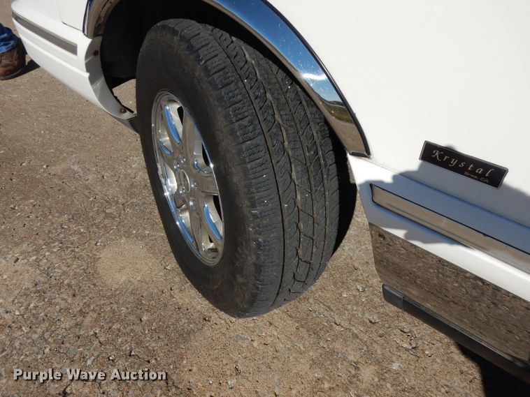 image for item FW9887 1997 Lincoln Town Car Executive  limousine