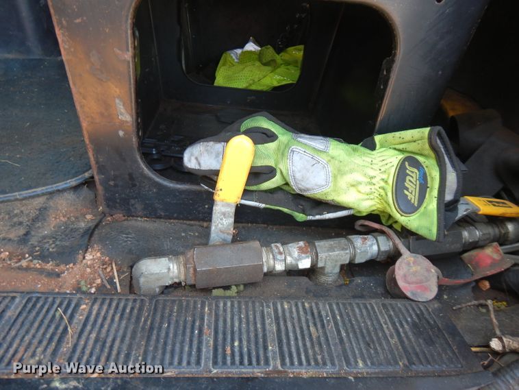 image for item FW9894 1986 International S1800  tow truck