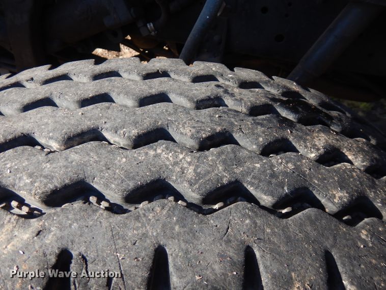 image for item FW9894 1986 International S1800  tow truck