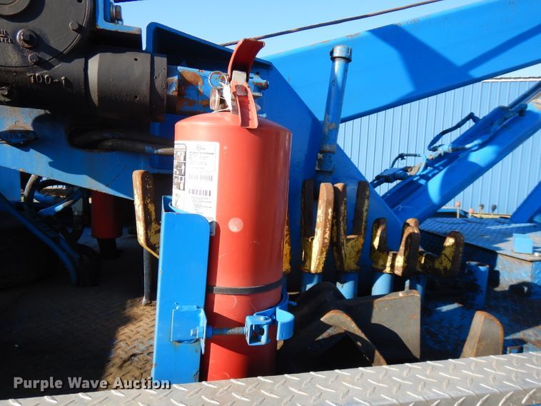 image for item FW9894 1986 International S1800  tow truck