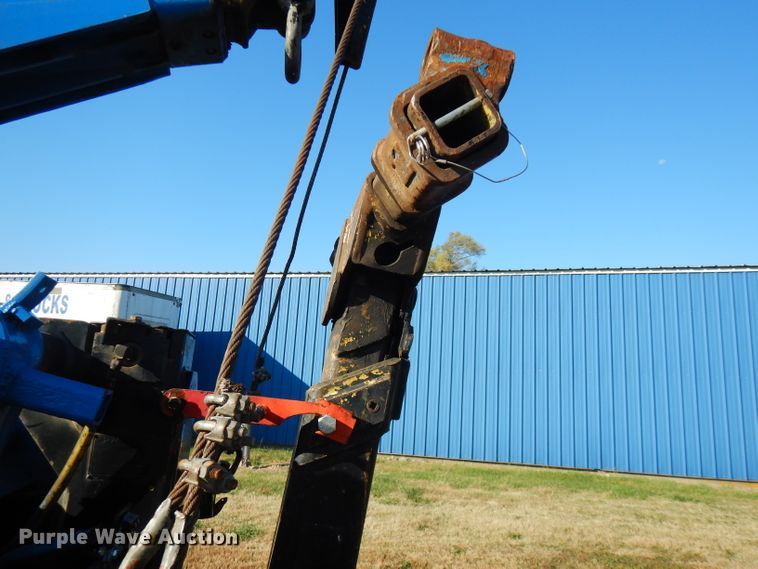 image for item FW9894 1986 International S1800  tow truck