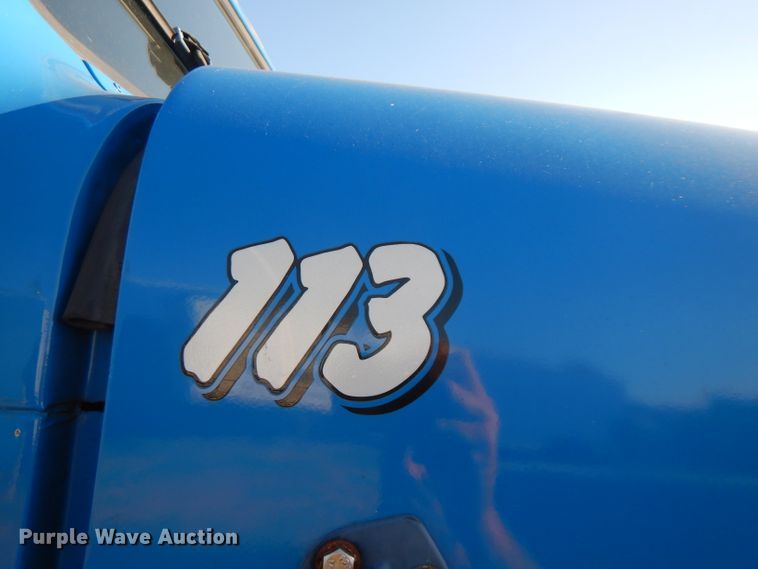 image for item FW9894 1986 International S1800  tow truck