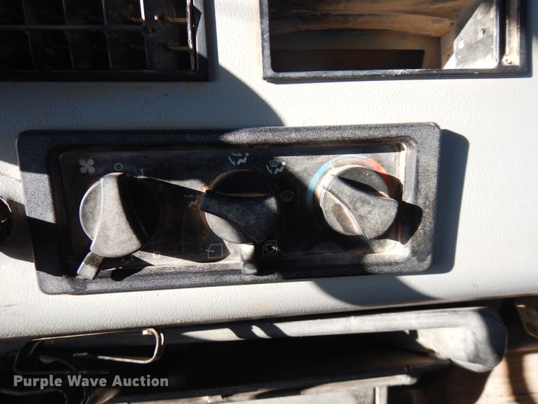 image for item FW9909 2000 Freightliner FL80  water truck