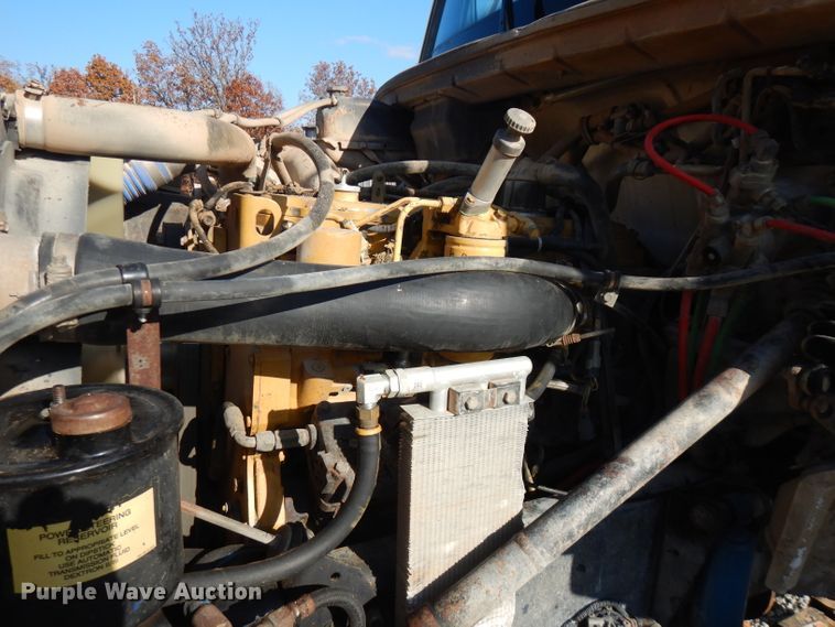 image for item FW9909 2000 Freightliner FL80  water truck