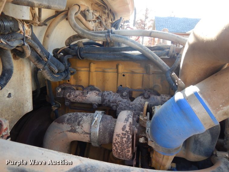 image for item FW9909 2000 Freightliner FL80  water truck