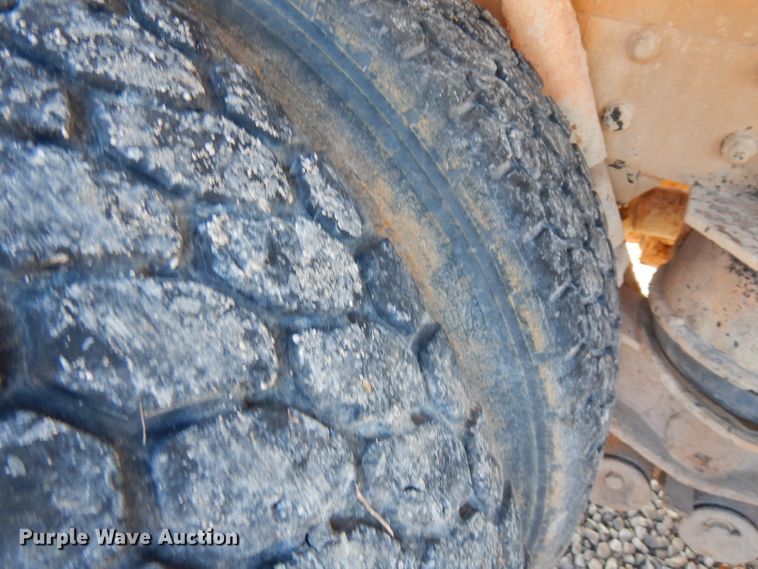 image for item FW9909 2000 Freightliner FL80  water truck