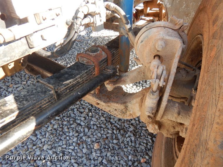 image for item FW9909 2000 Freightliner FL80  water truck