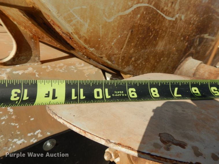 image for item FW9909 2000 Freightliner FL80  water truck