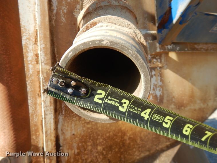 image for item FW9909 2000 Freightliner FL80  water truck