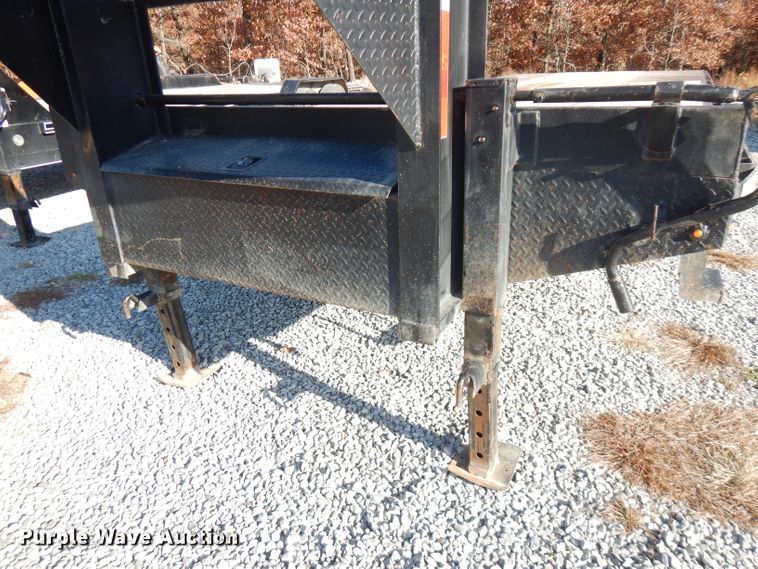 image for item FW9911 2018 Texas Pride GT827536KGN equipment trailer