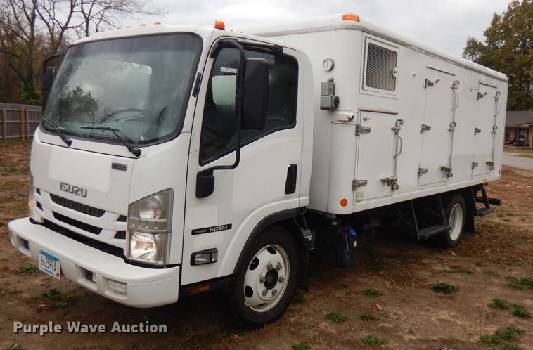 image for item FW9914 2017 Isuzu NPR  refrigerated truck