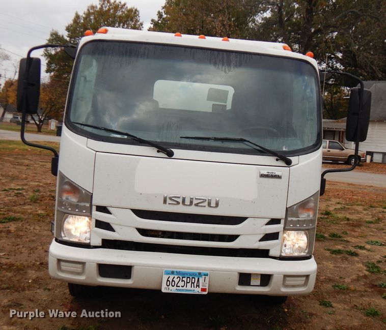 image for item FW9914 2017 Isuzu NPR  refrigerated truck