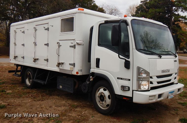 image for item FW9914 2017 Isuzu NPR  refrigerated truck