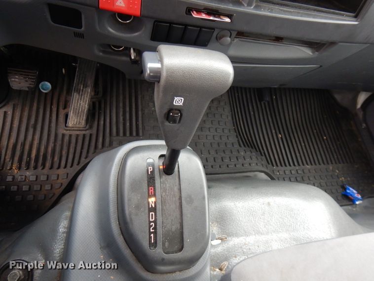 image for item FW9914 2017 Isuzu NPR  refrigerated truck