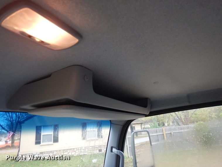 image for item FW9914 2017 Isuzu NPR  refrigerated truck