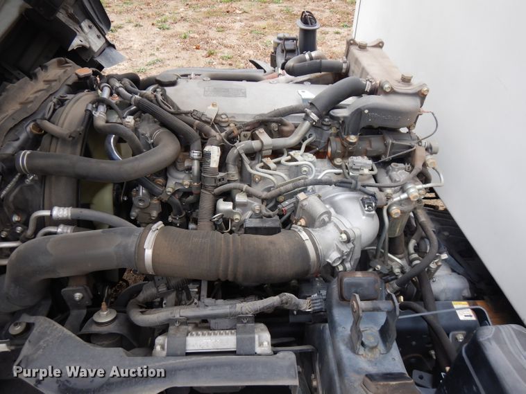 image for item FW9914 2017 Isuzu NPR  refrigerated truck