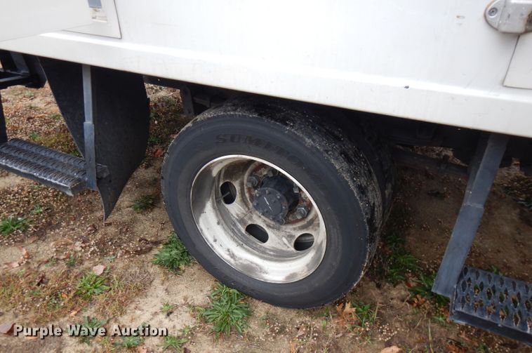 image for item FW9914 2017 Isuzu NPR  refrigerated truck