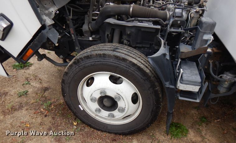 image for item FW9914 2017 Isuzu NPR  refrigerated truck