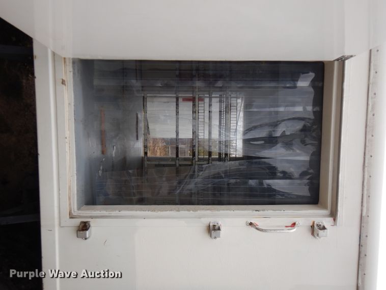 image for item FW9914 2017 Isuzu NPR  refrigerated truck