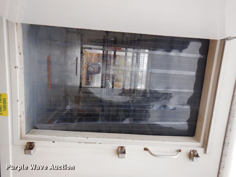 image for item FW9914 2017 Isuzu NPR  refrigerated truck