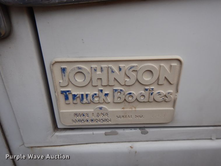 image for item FW9914 2017 Isuzu NPR  refrigerated truck