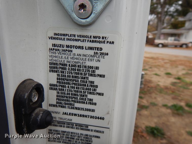 image for item FW9914 2017 Isuzu NPR  refrigerated truck