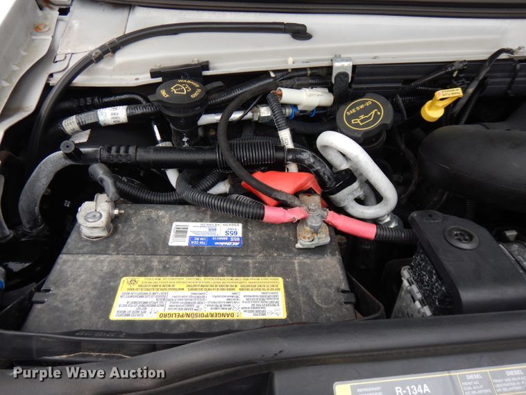 image for item FW9916 2008 Ford E350 Super Duty  shuttle bus