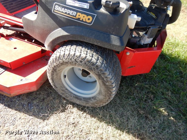image for item FW9957 Snapper Pro S200  ZTR lawn mower