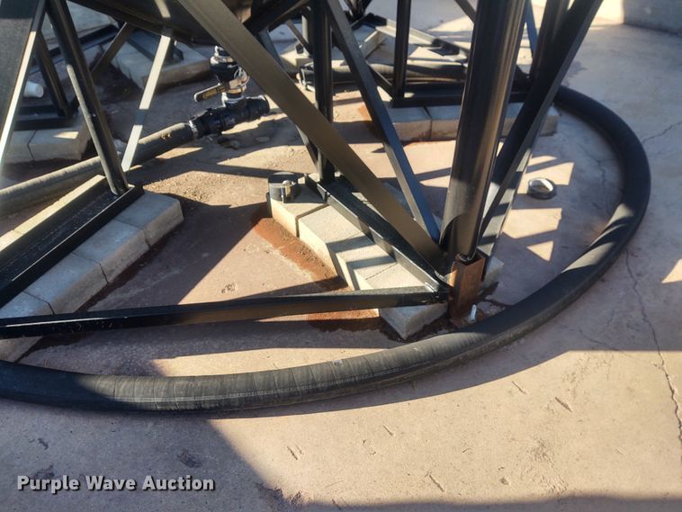 image for item FY9768 5,500 gallon storage tank