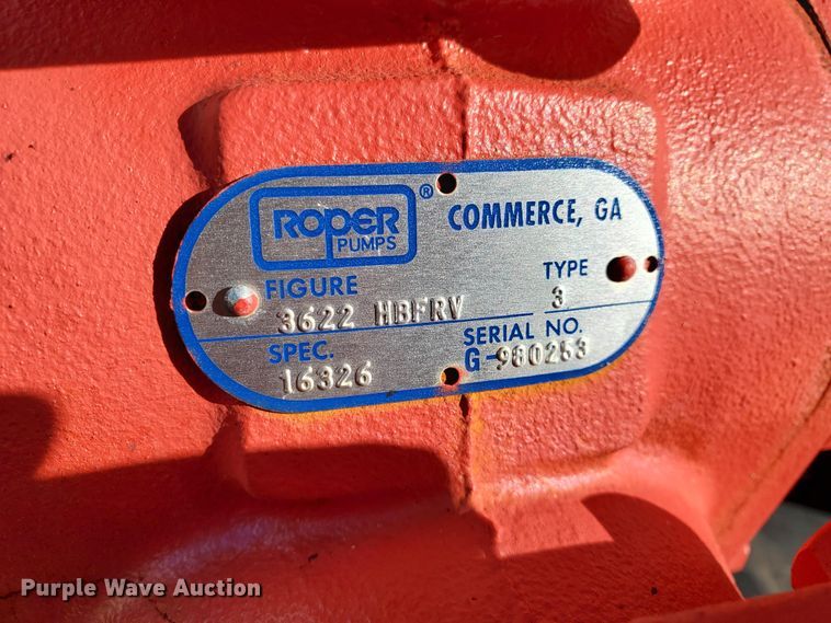 image for item FY9768 5,500 gallon storage tank